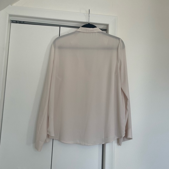 LUSH Clothing Flowy Blouse - Picture 2 of 6